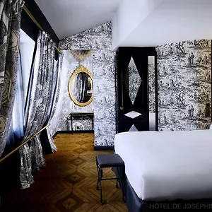 De Joséphine Bonaparte 4*, Paris France